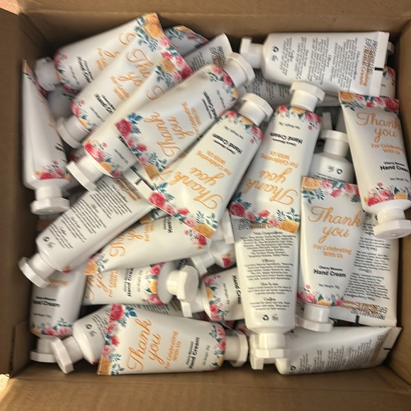 Sacubee 25 Pieces Thank You Hand Cream Bulk Floral NWT - Picture 5 of 9